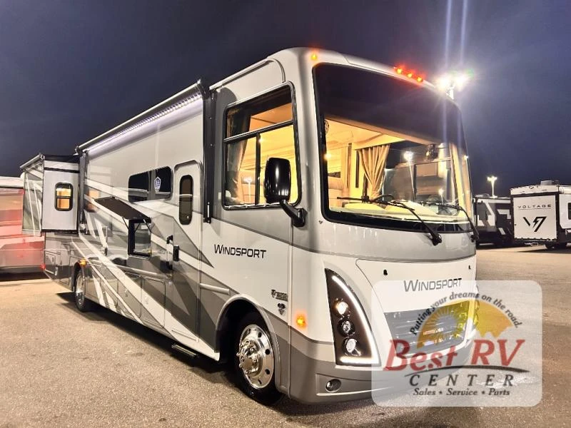 2026 Thor Motor Coach Windsport exterior