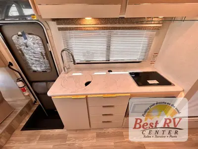 2027 Thor Motor Coach Vegas photo 27