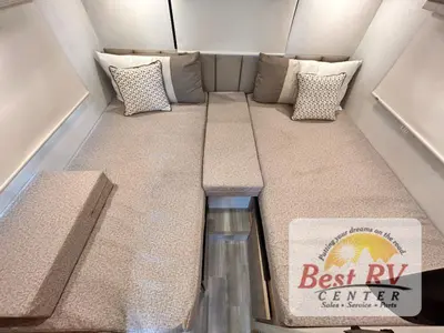 2027 Thor Motor Coach Vegas photo 41