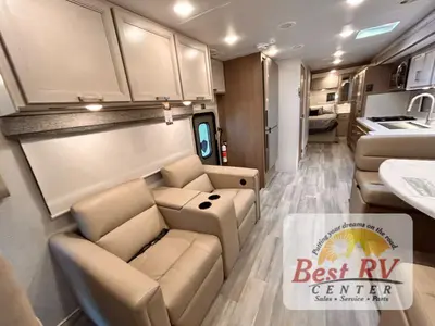 2027 Thor Motor Coach Palazzo photo 18