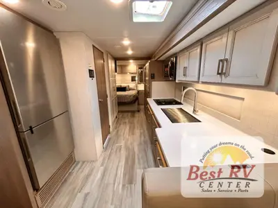 2027 Thor Motor Coach Palazzo photo 34