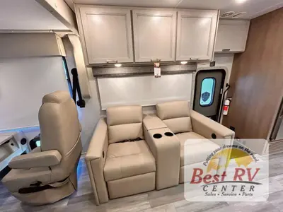2027 Thor Motor Coach Palazzo photo 20