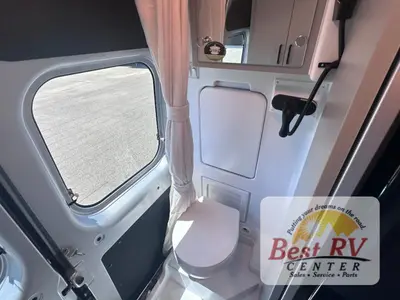 2025 Thor Motor Coach Twist photo 46