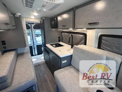 2025 Thor Motor Coach Twist photo 21