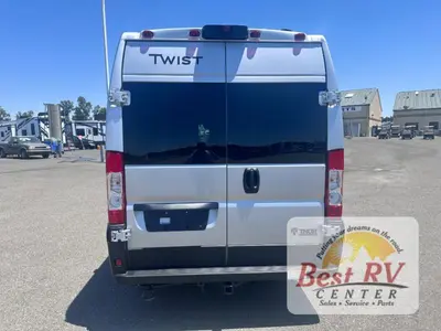 2025 Thor Motor Coach Twist photo 4