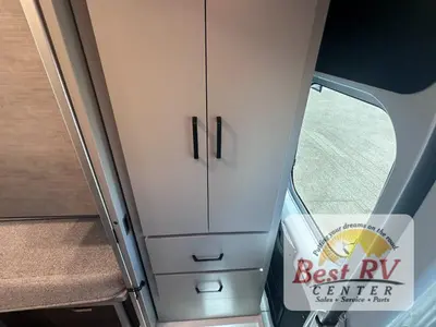 2025 Thor Motor Coach Twist photo 49