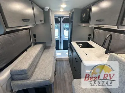 2025 Thor Motor Coach Twist photo 27