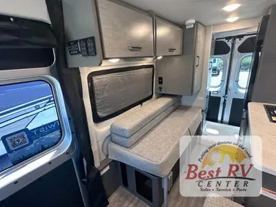 2025 Thor Motor Coach Twist photo 24