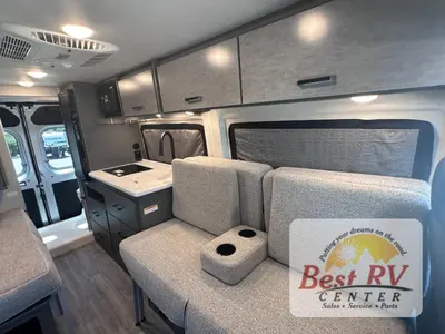 2025 Thor Motor Coach Twist photo 18