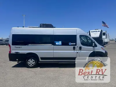 2025 Thor Motor Coach Twist photo 2