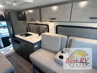 2025 Thor Motor Coach Twist photo 20