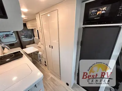 2026 Thor Motor Coach Tellaro photo 24