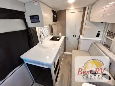 2026 Thor Motor Coach Rize photo 37