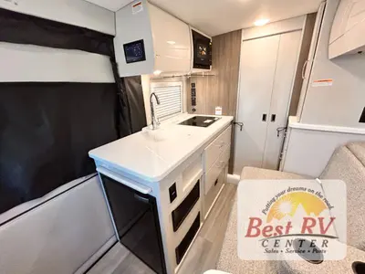 2026 Thor Motor Coach Rize photo 38