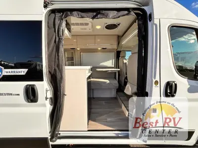 2026 Thor Motor Coach Rize photo 10