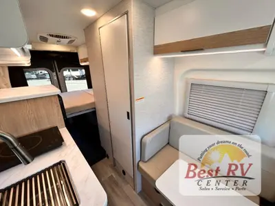 2027 Thor Motor Coach Talavera photo 22