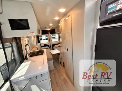 2026 Thor Motor Coach Tellaro photo 16