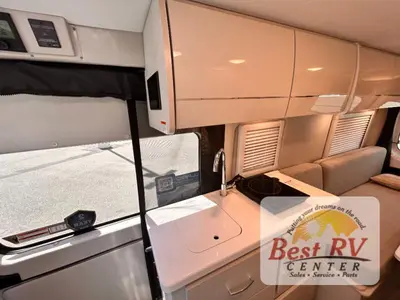 2026 Thor Motor Coach Tellaro photo 29
