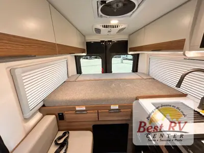 2027 Thor Motor Coach Rize photo 29