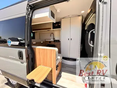 2027 Thor Motor Coach Rize photo 13
