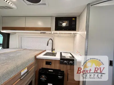 2027 Thor Motor Coach Rize photo 21