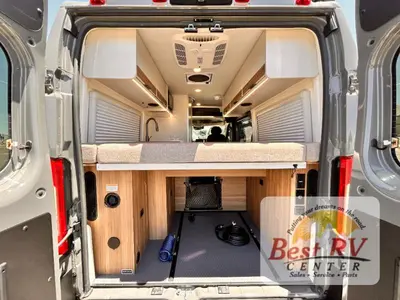 2027 Thor Motor Coach Rize photo 47