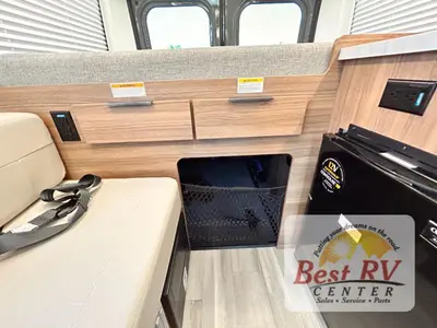 2027 Thor Motor Coach Rize photo 39
