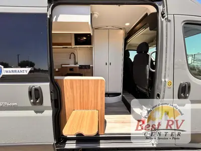 2027 Thor Motor Coach Rize photo 12