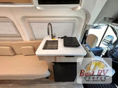2027 Thor Motor Coach Talavera photo 22