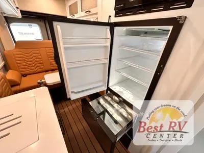 2027 Coachmen RV Beyond photo 31