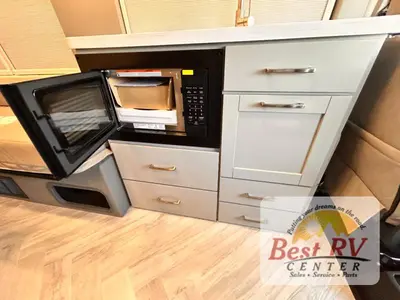 2027 Coachmen RV Beyond photo 21