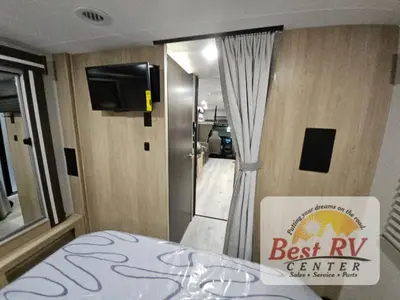 2026 Coachmen RV Leprechaun photo 46