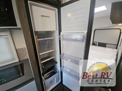 2025 Coachmen RV Cross Trail EV photo 40