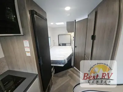 2025 Coachmen RV Cross Trail EV photo 39
