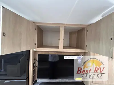 2026 Coachmen RV Leprechaun photo 39