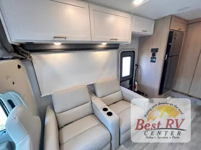 2026 Thor Motor Coach Four Winds photo 34