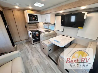 2026 Thor Motor Coach Four Winds photo 15