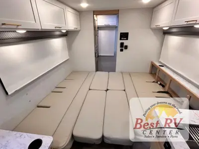 2026 Thor Motor Coach Four Winds photo 29