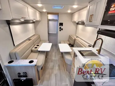 2026 Thor Motor Coach Four Winds photo 11