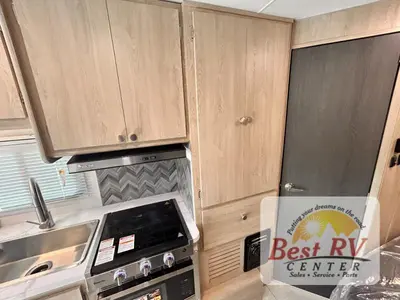 2026 Coachmen RV Leprechaun photo 29
