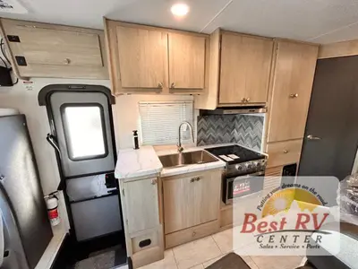 2026 Coachmen RV Leprechaun photo 23