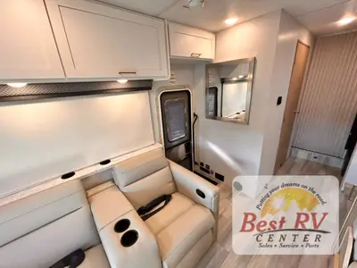 2027 Thor Motor Coach Four Winds photo 31