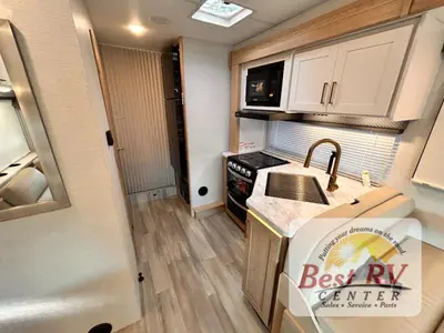 2027 Thor Motor Coach Four Winds photo 35