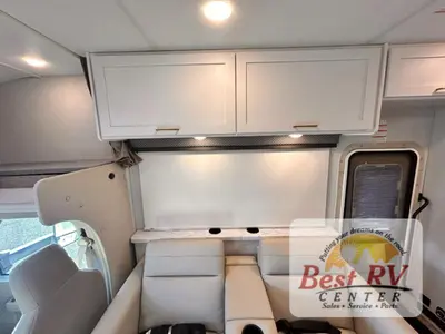 2027 Thor Motor Coach Four Winds photo 27