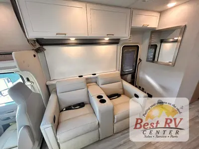 2027 Thor Motor Coach Four Winds photo 25