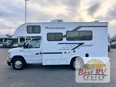 2026 Thor Motor Coach Four Winds photo 6