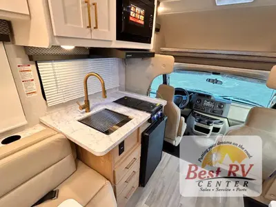 2026 Thor Motor Coach Four Winds photo 48