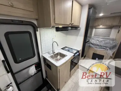 2026 Coachmen RV Leprechaun photo 27