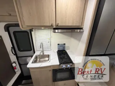 2026 Coachmen RV Leprechaun photo 33