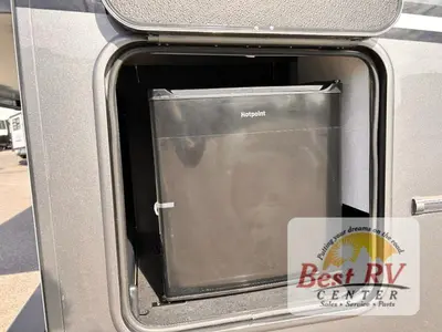 2026 Coachmen RV Leprechaun photo 5